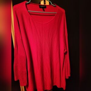 Size 26/28 Vibrant Red Quarter Sleeve Sweater